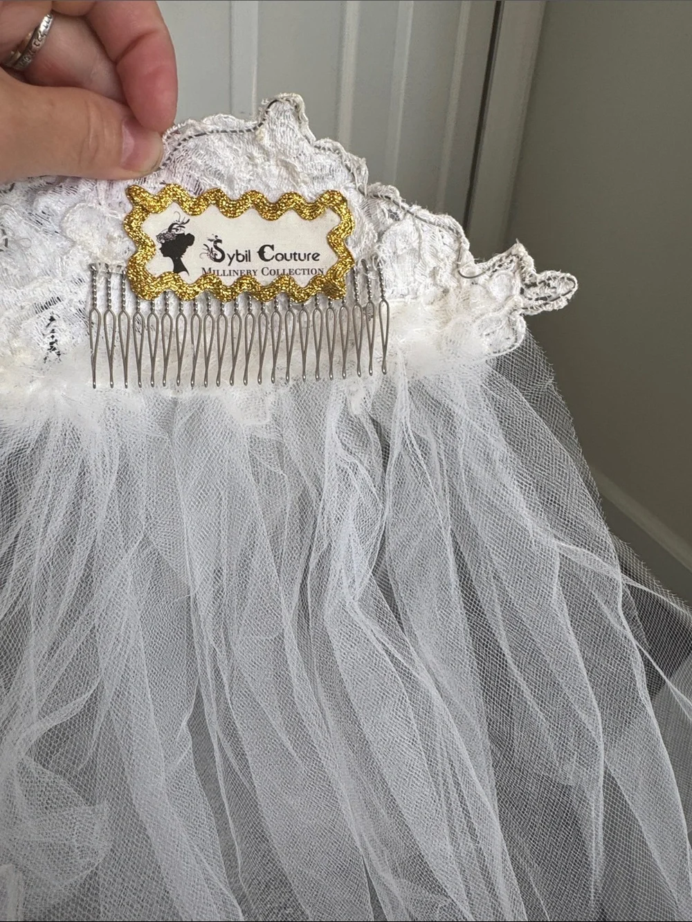 Beaded Lace Bridal Veil Headpiece - Ivory